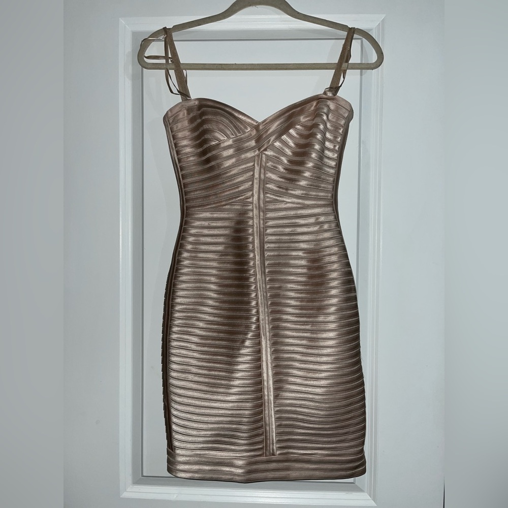 Bgbg short bodycon dress